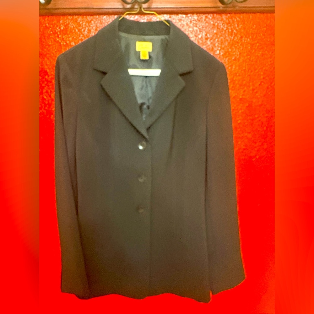 Brand: Caslon, Size: 8
Material:Shell 100% polyester, Lining: 100% polyester